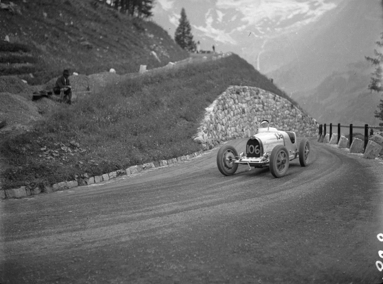 Bugatti35C-Muschik-Grossglockner-1935-1.jpg